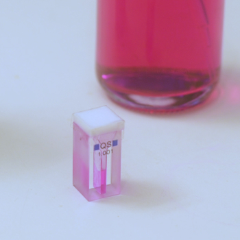 Avoid overfilling the cuvette